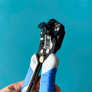 Kềm tuốt dây điện C-Mart B0028m (tuốt dây 0.2 -6mm)