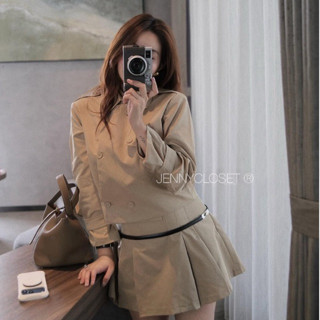  ”Amber Set”• Set kaki thiết kế cá tính  Áo khoác ngắn phối khuy có cổ + Chân váy xếp ly ngắn -style tiểu thư Hàn Quốc 