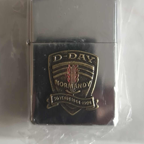 Emblem hình dán Zippo ngày tăm tối DDay