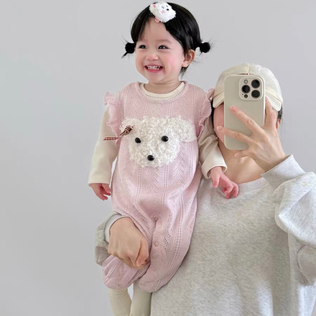 Bodysuit cho bé gái SUSHI BABY SHOP set yếm hồng đính gấu kèm áo trắng dài tay đồ liền thân sơ sinh 