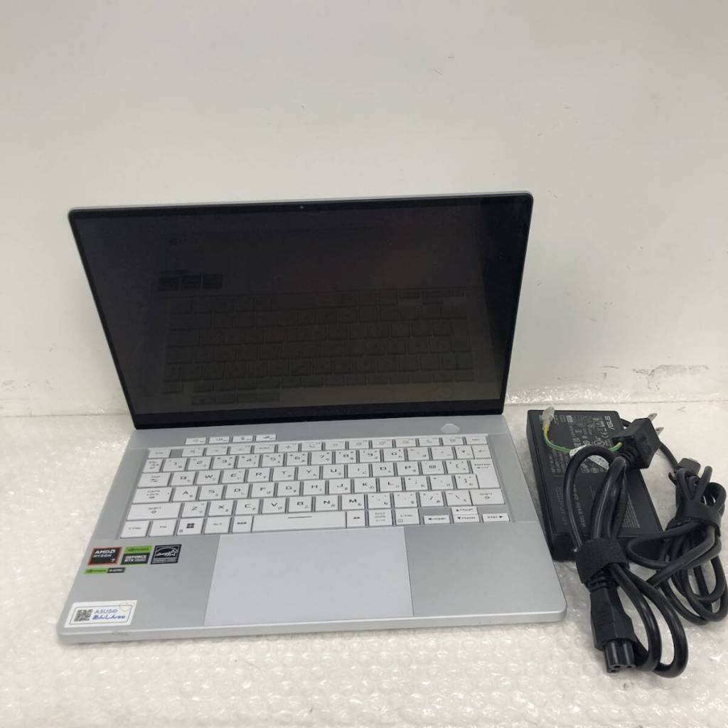 Laptop Gaming ASUS ROG Zephyrus G14 GA403UV |Ryzen 7 8845HS  |32GB |NVME 512GB | RTX 4060 8GB |14.0 