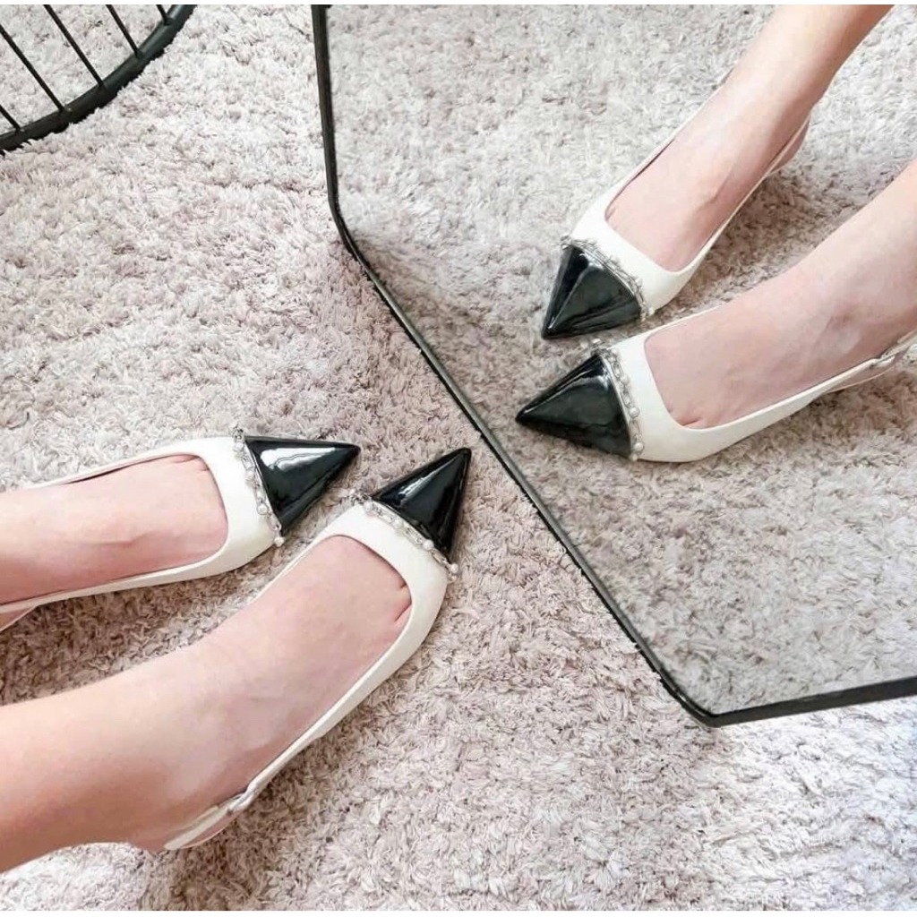 [AUTH 100%] CnK Giày cao gót đính đá màu trắng size 37 fullbox chính hãng