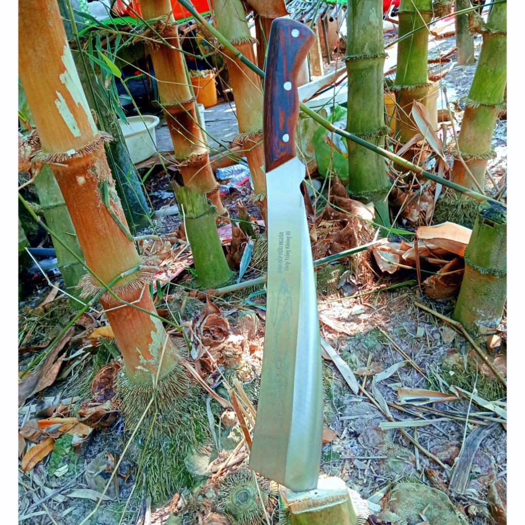 Dao đi rừng chặt cây thép Nhật không rỉ nặng 700gr. Sản phẩm của DAO BẾP HỮU NGHĨA. Đảm bảo chất lượ