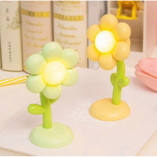 Đèn Ngủ Decor Hình Chậu Hoa Dễ Thương Nhiều Màu Có Nút Bấm Tiện Lợi