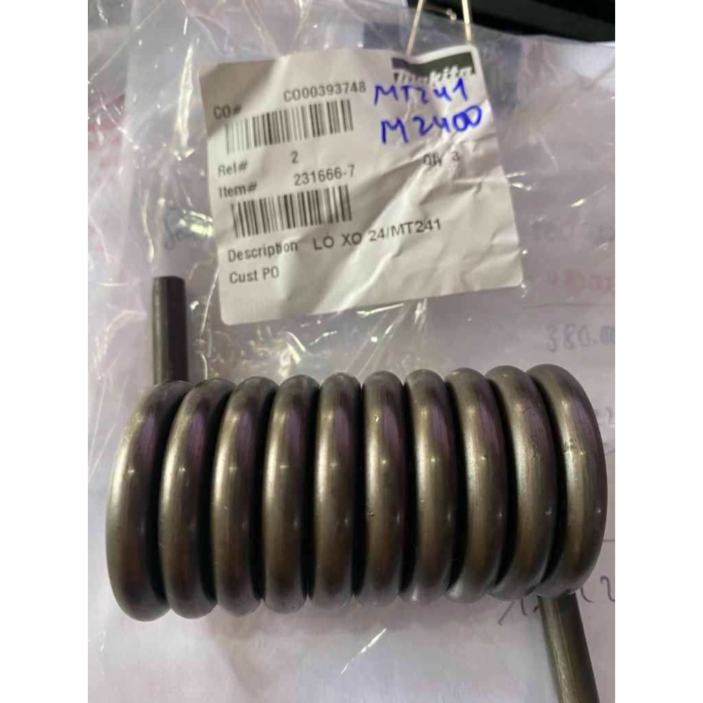 Lò xo máy cắt sắt Makita MT241/M2400B (231666-7)