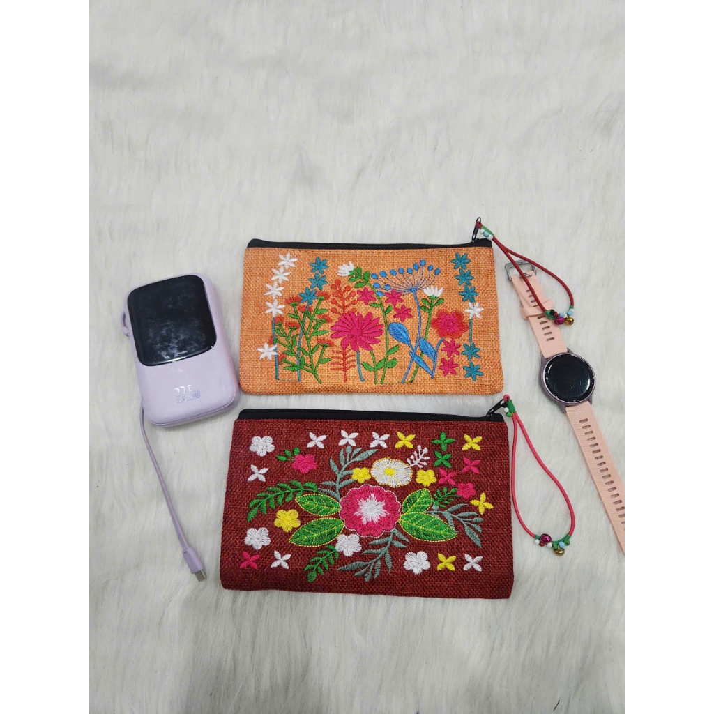 Ví vải thêu hoa đính chùm chuông dễ thương handmade vietnam