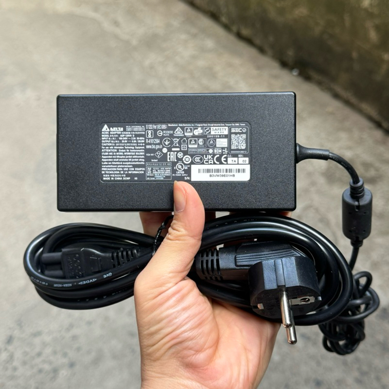 Sạc dành cho (Adapter for) Laptop MSI GF63 Thin 11SC/GTX1650 Max-Q A17-120P2A Chicony 20V 6A 4.5mm