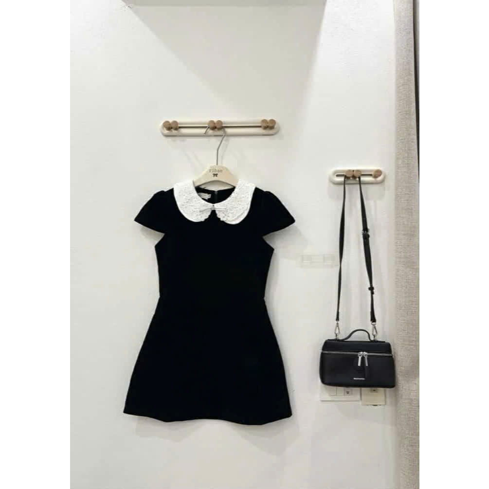 [Hàng 3 Size]: Váy Nhung Cổ Sen Ren Trắng Đính Nơ Đá Nhỏ Tay Cộc Gu Tiểu Thư-Ảnh Thật Lollaye | BigBuy360 - bigbuy360.vn