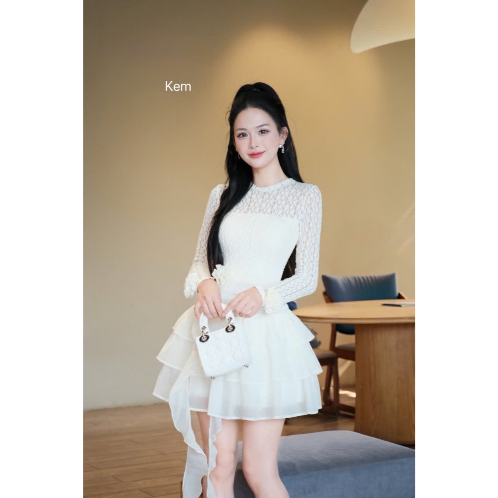 Váy ren trắng tay dài dáng ngắn xoè tiểu thư sang trọng - D98