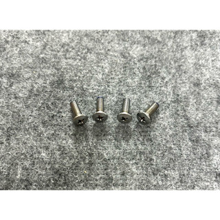 Ốc gắn chân xi nhan 67-CD (4 con)