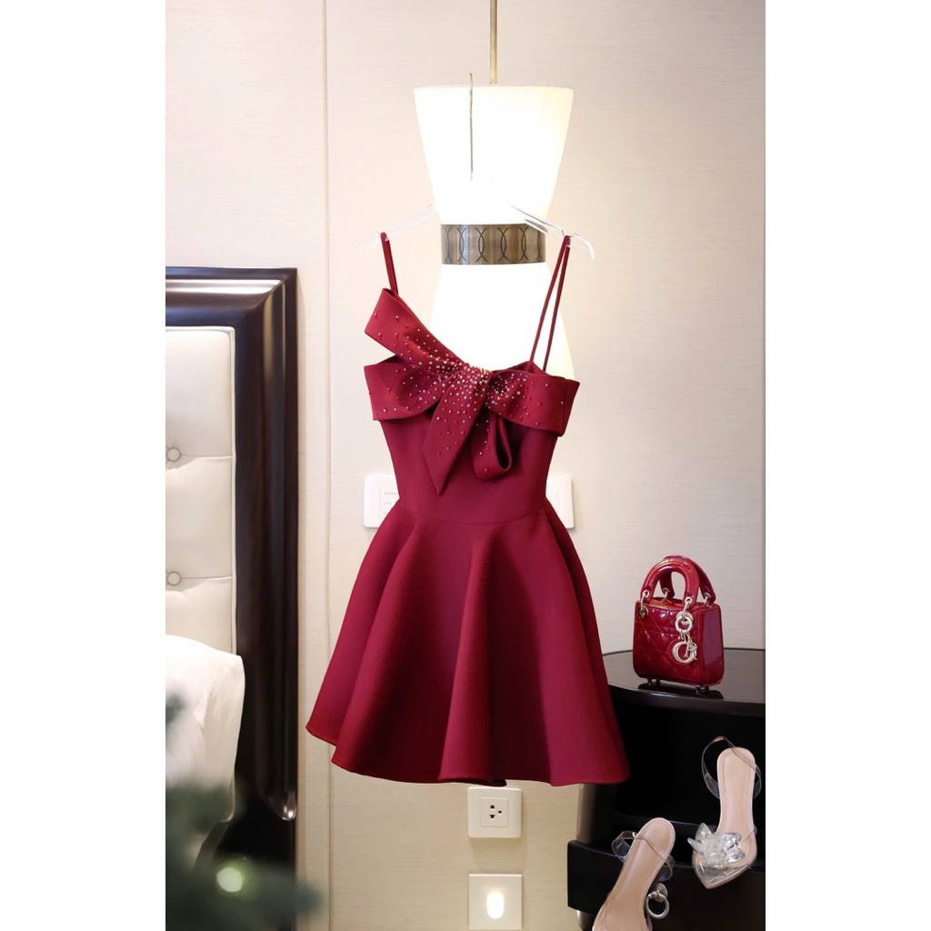 𝐍𝐄𝐖 𝐀𝐑𝐑𝐈𝐕𝐀𝐋 ✨ CAM KẾT CHUẨN HÌNH (𝐎𝐑𝐀𝐍𝐆𝐄 𝐒𝐓𝐔𝐃𝐈𝐎𝐒 ) - Mina Dress 5 - Đầm Thiết Kế Lệch Vai Nơ Cườm Ng