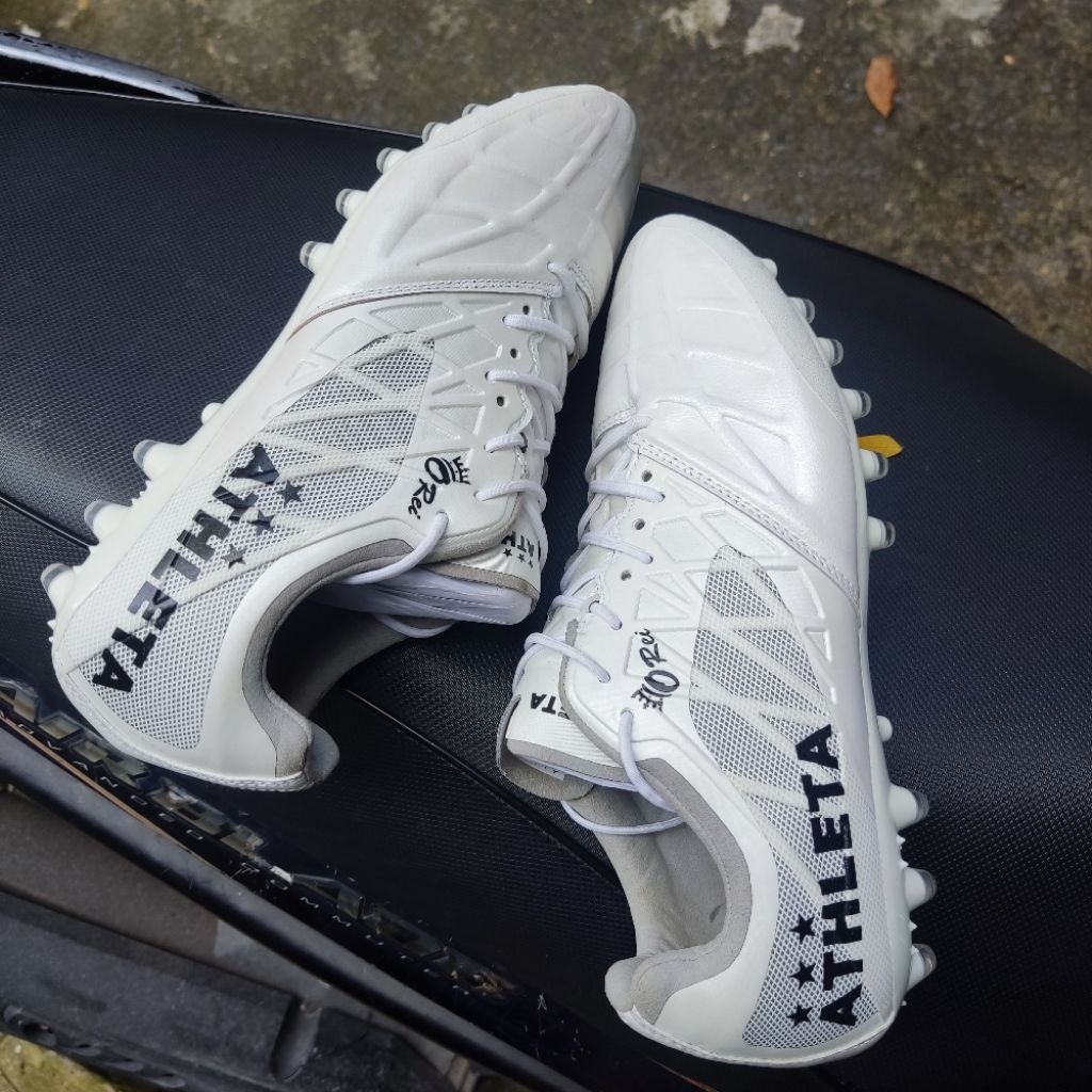 giày đá banh Athleta T006 MG
