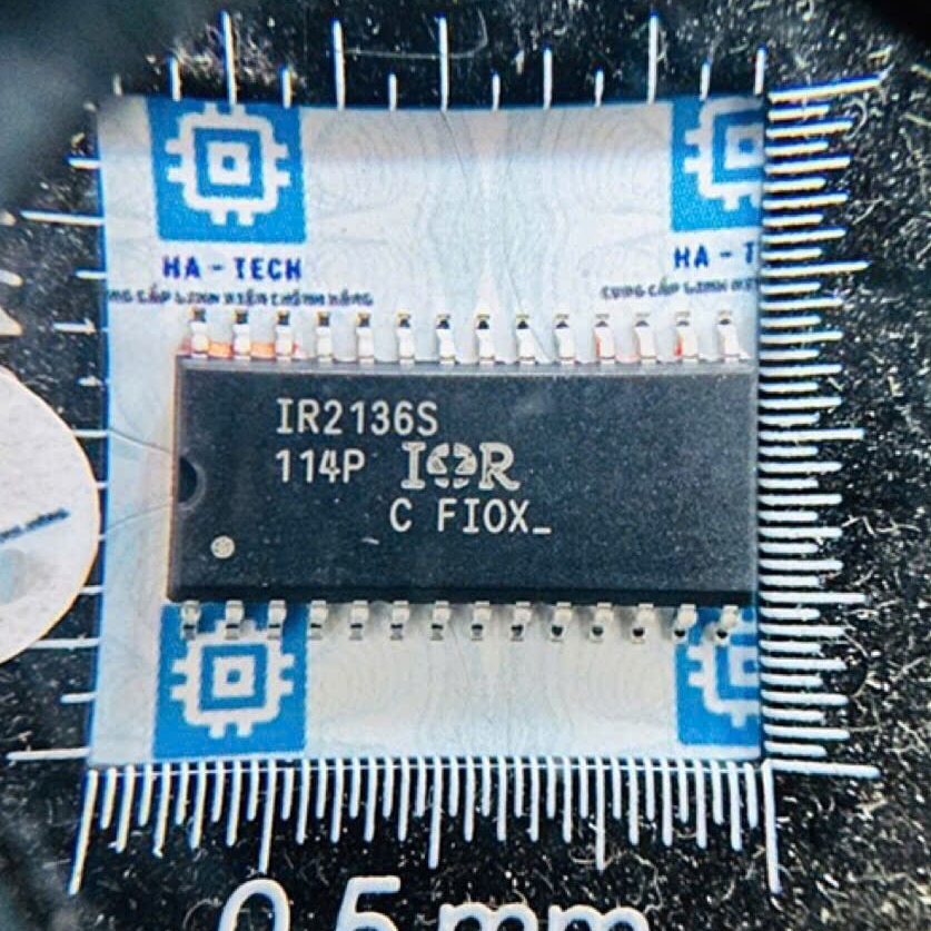 Linh kiện Chuyên Dụng IC Driver IR2136STRPBF IR2136S IR2136 SOP-28 Mới Chính Hãng IR 100%