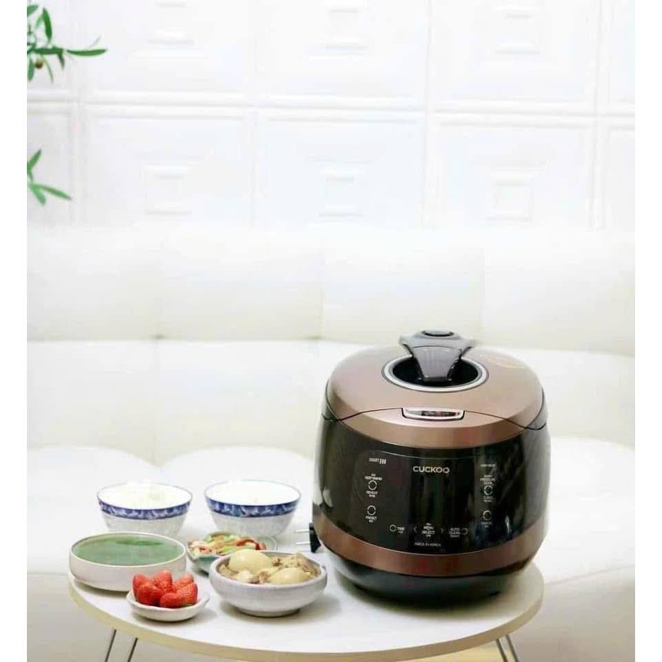 Nồi Cơm Điện Cao Tần Áp Suất CUCKOO CRP-HWF1000F