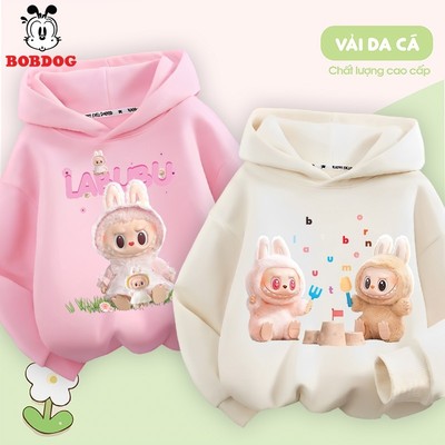 Áo hoodie bé gái BOBDOG 2026, áo nỉ có mũ trùm đầu cho bé chất vải da cá in hình Labubu dễ thương