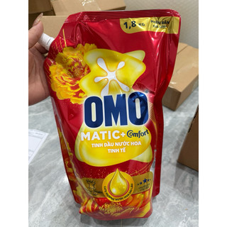 Nước giặt OMO Matic Comfort tinh dầu thơm cho máy giặt cửa trên 1.8kg