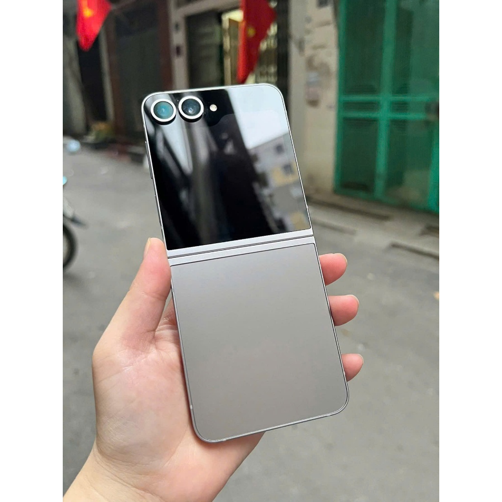 DT ZLIP6 MÀN GẬP LIKENEW CŨ ĐẸP ZIN ALL