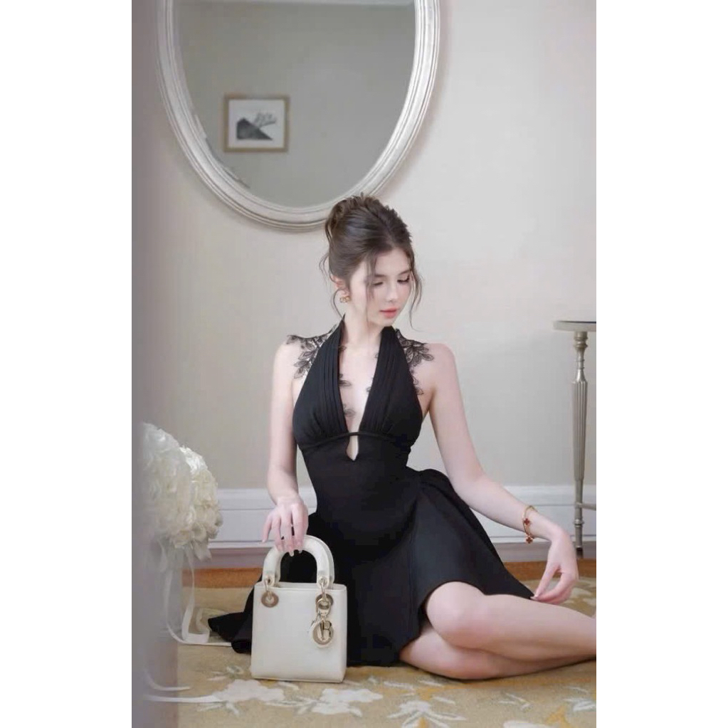 Hiếu Hiếu Bigsize Đầm cổ yếm viền ren bigsize 55-100kg