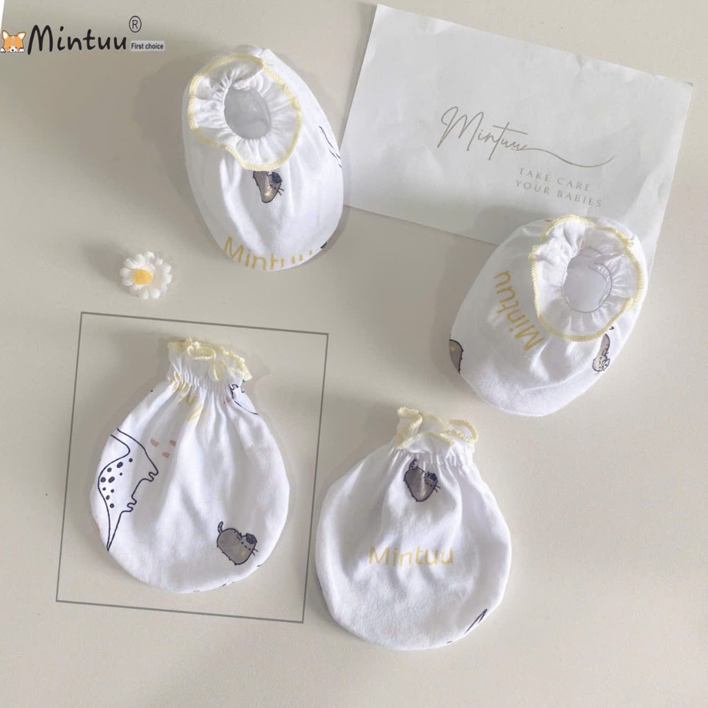 Bao tay bao chân sơ sinh, bao tay chân cuốn biên in bông, hiệu MINTUU, vải 100% cotton - 3171