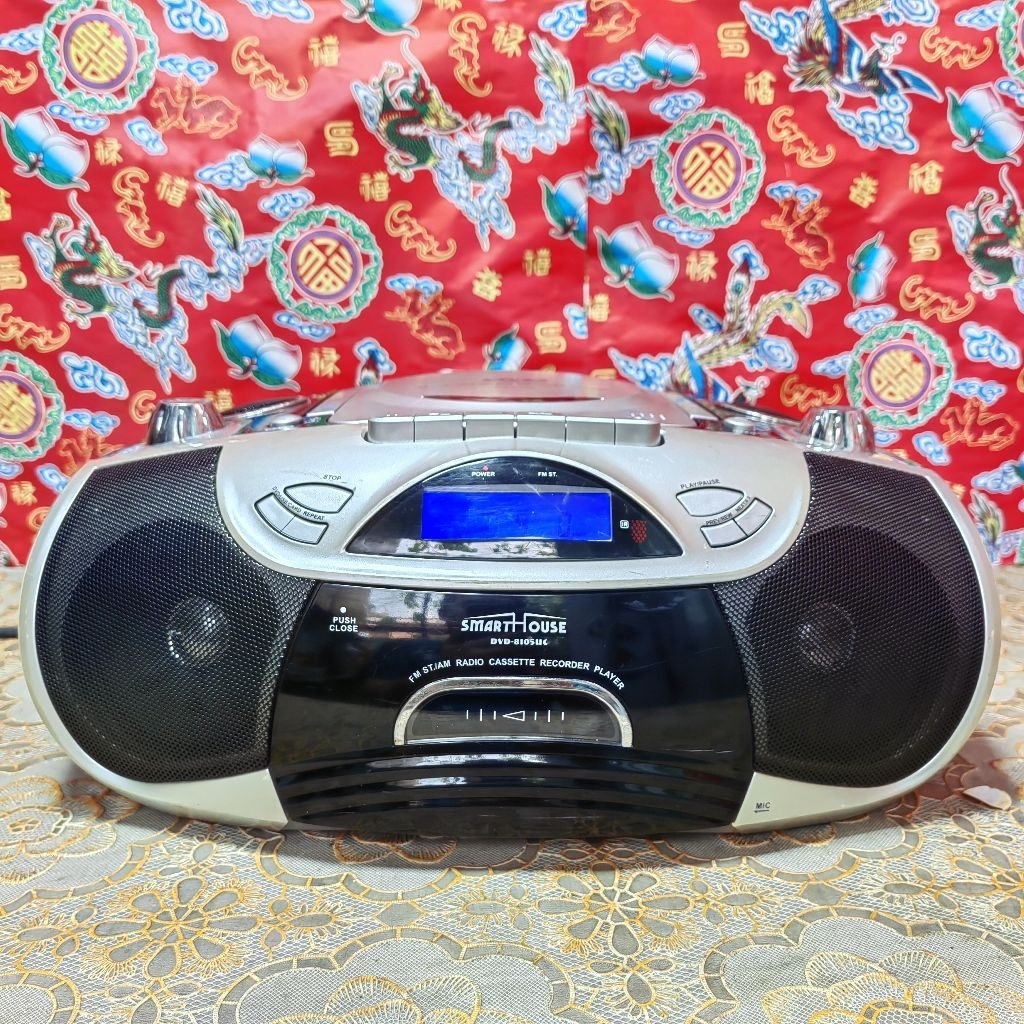 Máy cũ đài cũ trưng bày đài Radio/Cassette SMART HOUSE DVD-8105UC/máy dùng điện 220v