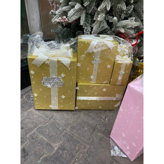 Set hộp quà trang trí chân cây thông noel
