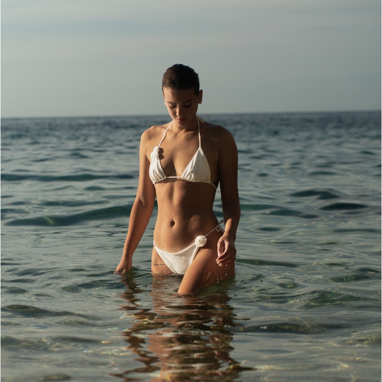 Bikini 2 mảnh basic đính hoa WAVE Resort Wear LEIA Heavenly flowers bikini