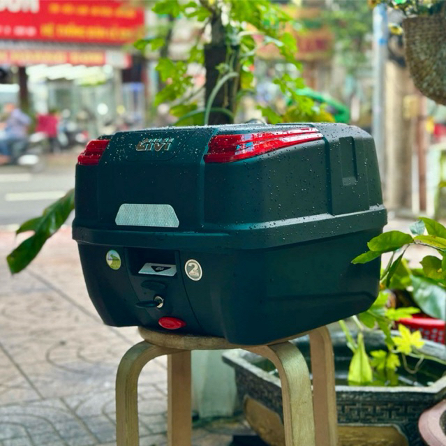 Thùng sau Givi B33 NM - Thùng xe máy chính hãng 33 lít