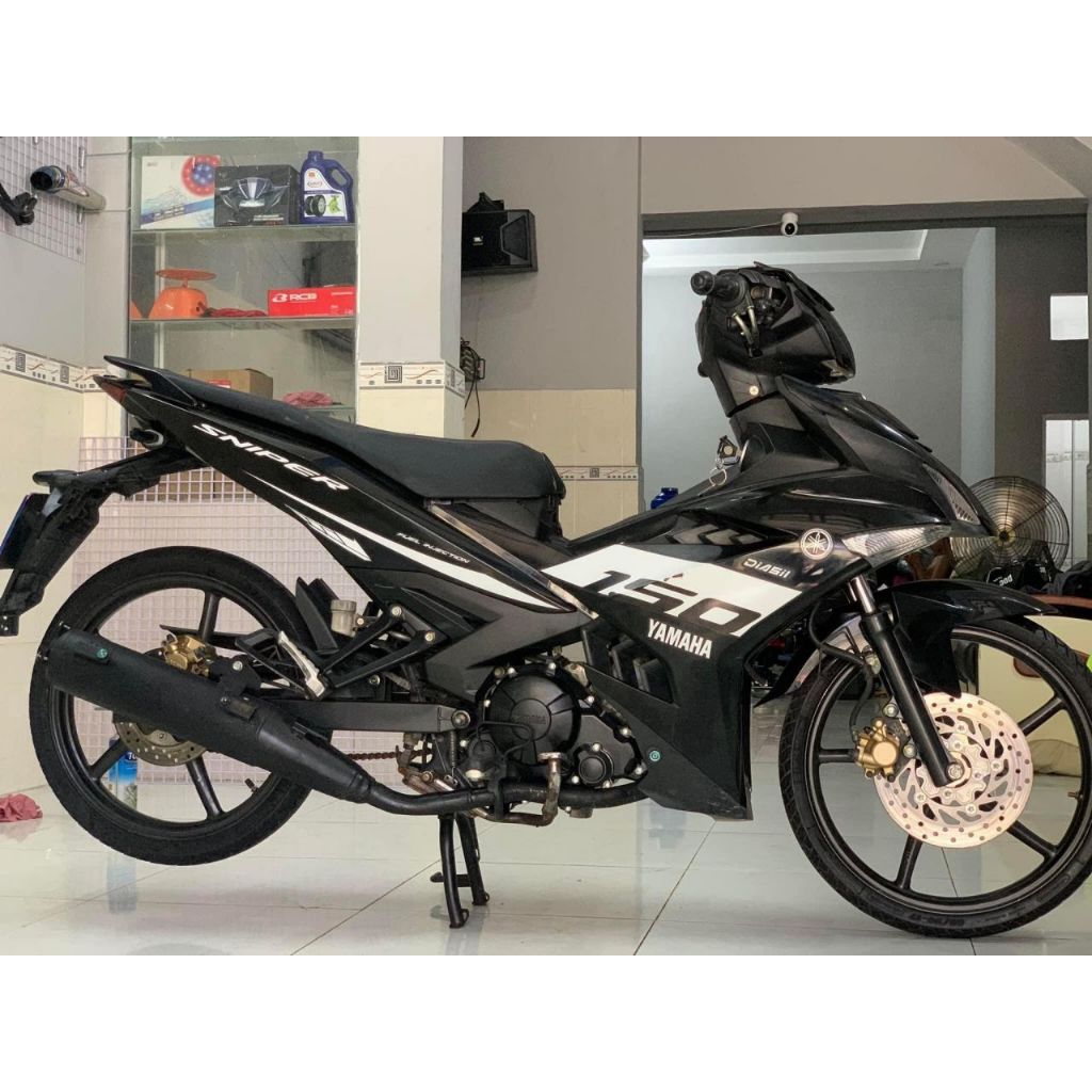 Tem exciter 150 trắng đen sniper