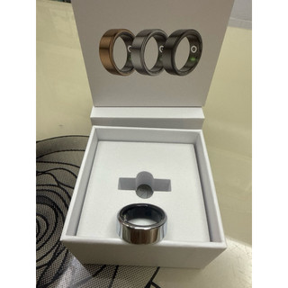 * Nhẫn thông minh Smart Ring.