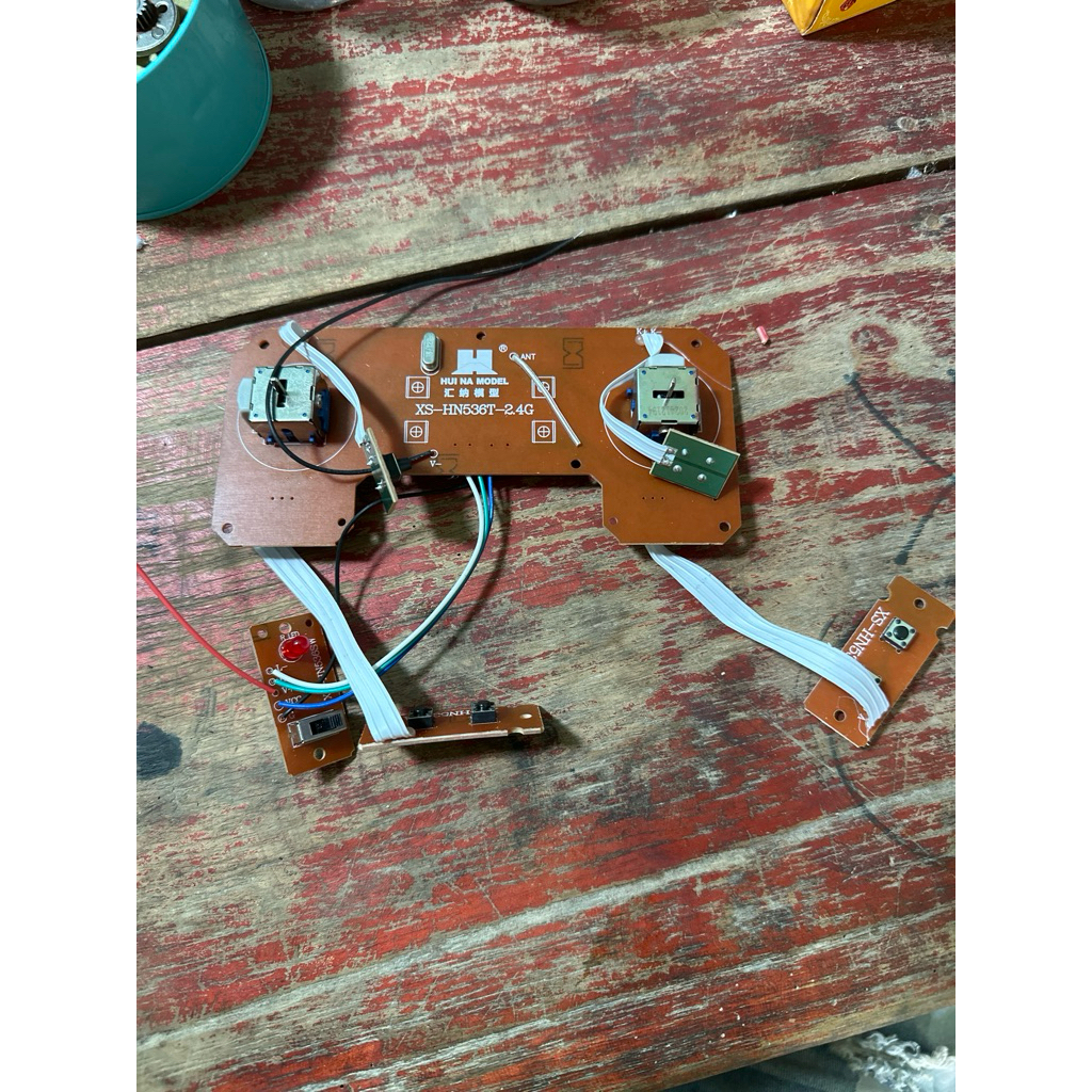 mạch tay điều khiển huina 1536