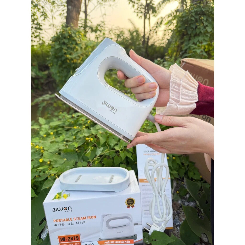 Bàn Là Hơi Nước Jiwon JW-2879 Nhỏ Gọn