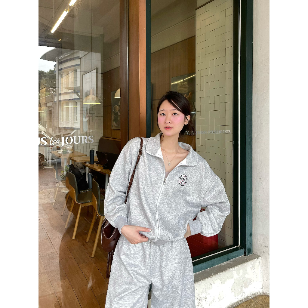 Set nỉ 2 da áo khoác có khóa kéo dáng rộng oversize qua eo kèm quần cạp chun ống rộng suông Clo31 | BigBuy360 - bigbuy360.vn