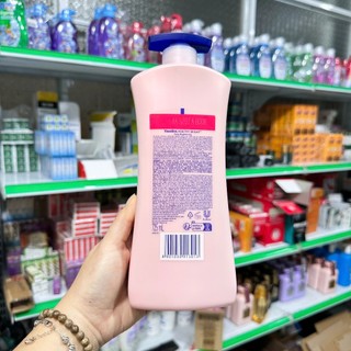 DƯỠNG THỂ VASELINE 725ML MỸ