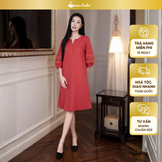  SWANLAKE | Váy Đầm Nữ Suông Cổ Trụ Cài Nút Vải Linen Tay Lỡ Phồng Thêu Hoa Phối Lưới Công Sở D12815 