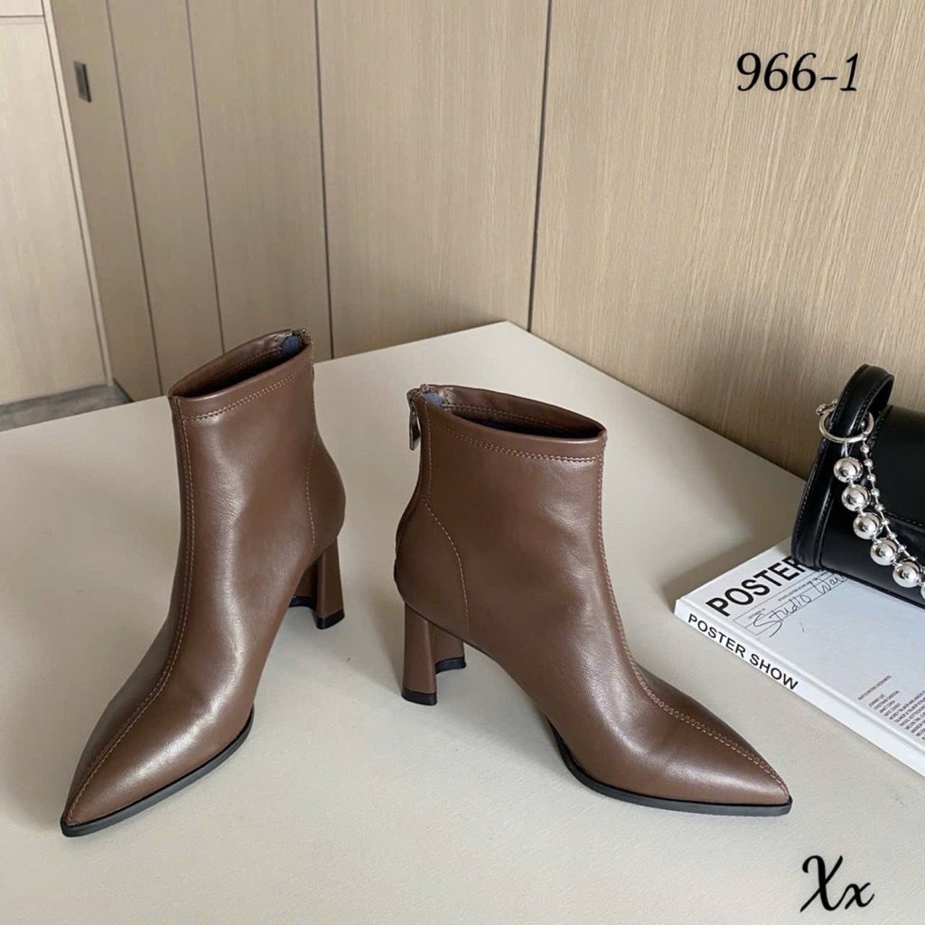 Boot nữ mũi nhọn cổ ngắn 966-1 – Da mềm, cao gót sang trọng