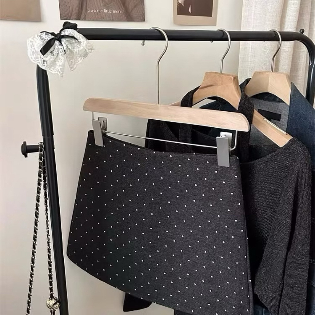 [NEW]Chân Váy Chấm Bi Form A dáng Ngắn chất dạ ép style Ulzzang có lót quần bảo hộ-4 màu siêu xinh | BigBuy360 - bigbuy360.vn