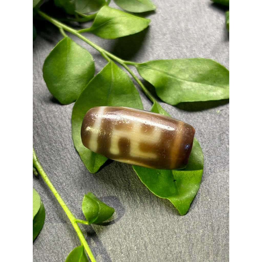 DZI 1 MẮT CHỮ VẠN