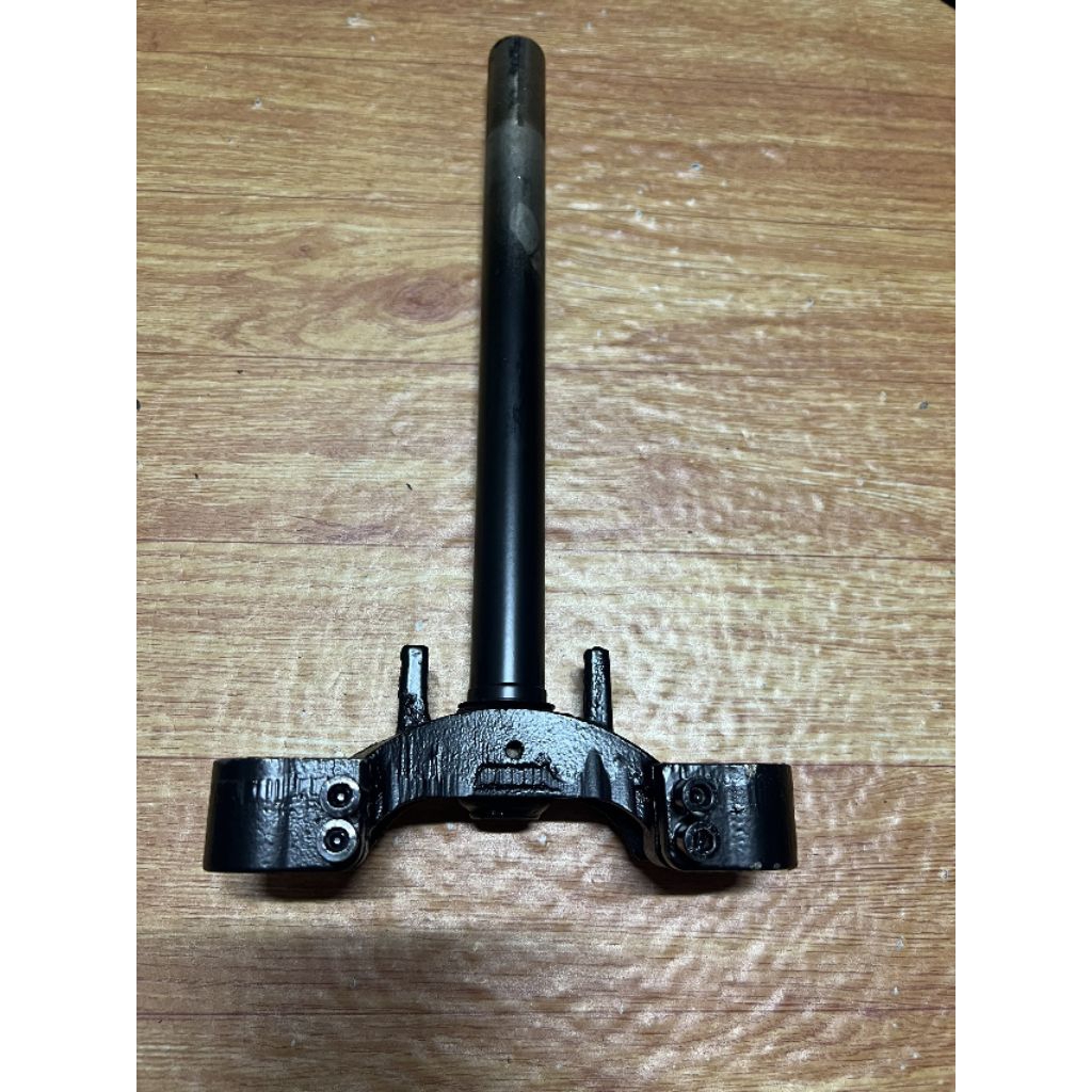 bộ vai, chảng ba xe điện 133s size 31mm . hàng lắp ráp chất lượng đầy đủ ốc. phụ tùng xe điện