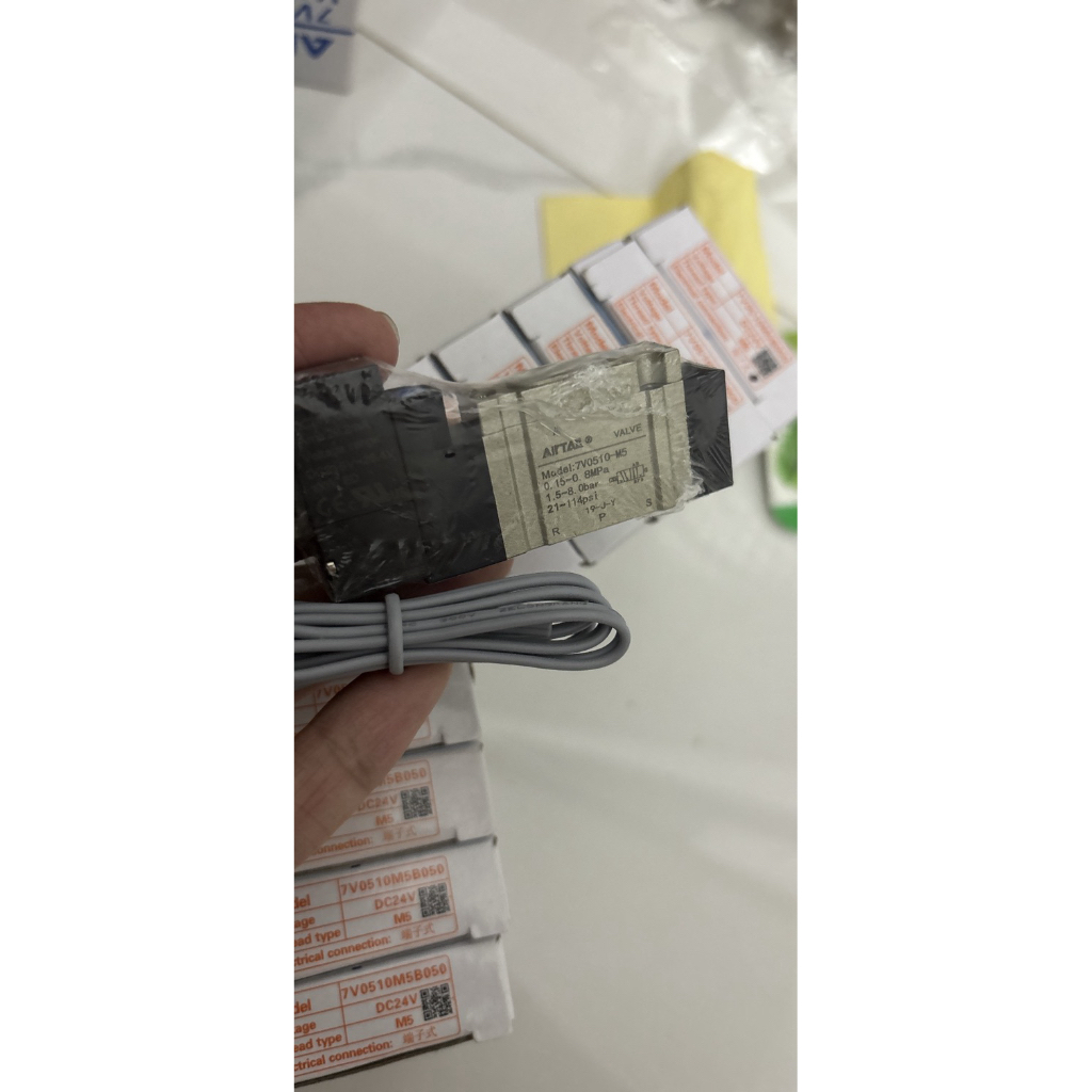 (sẵn Bắc Ninh) van điện từ 7V0510M5B050 7V0510-M5