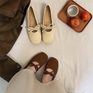    chân gầy lùi 1 size  giày đế bệt da lộn minh họa tiết nơ cách vintage- GB01- DA LỘN 