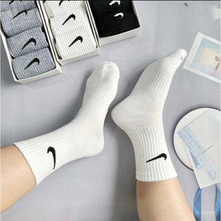   SET 5 10 ĐÔI  Tất nam nữ cổ cao lửng thấp hàng dệt kim thể thao trắng đen - tatxinhgiare 