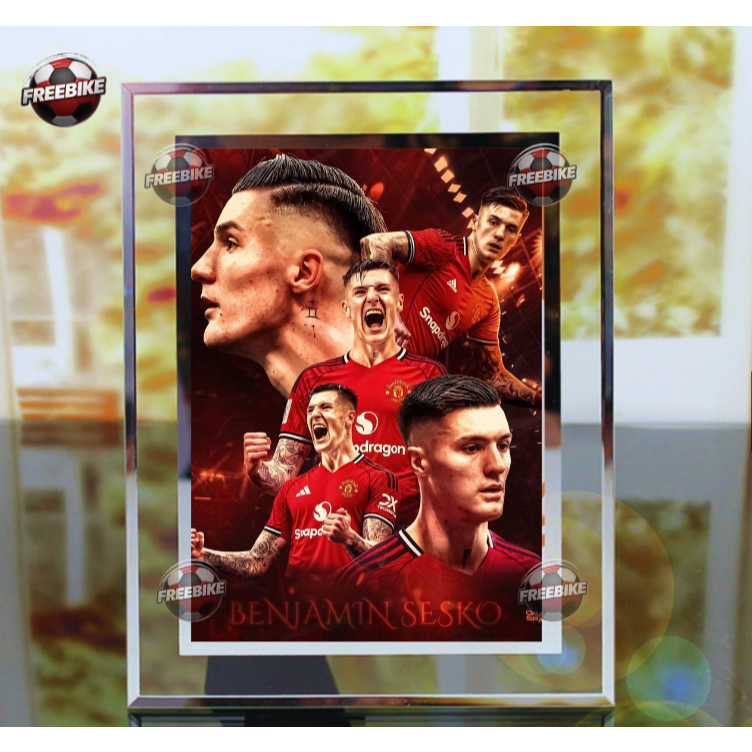 KHUNG POSTER BENJAMIN SESKO BẰNG KÍNH PHA LÊ CAO CẤP