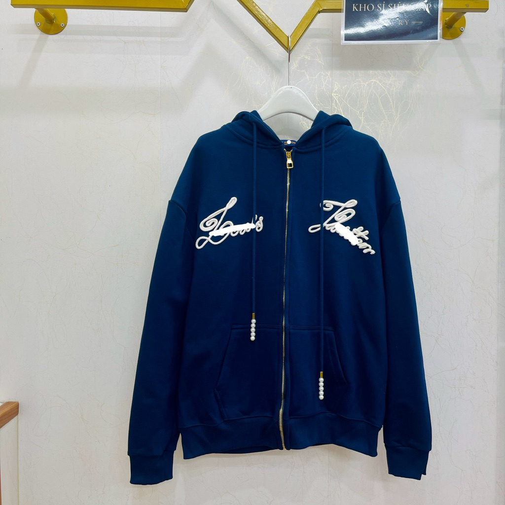 [💥 HOT ITEM]  Áo Khoác Nỉ - Jacket Lệ Vi Xanh Navy Thêu Logo Dây Thừng Phối Hạt Ngọc - Bản Cao Cấp