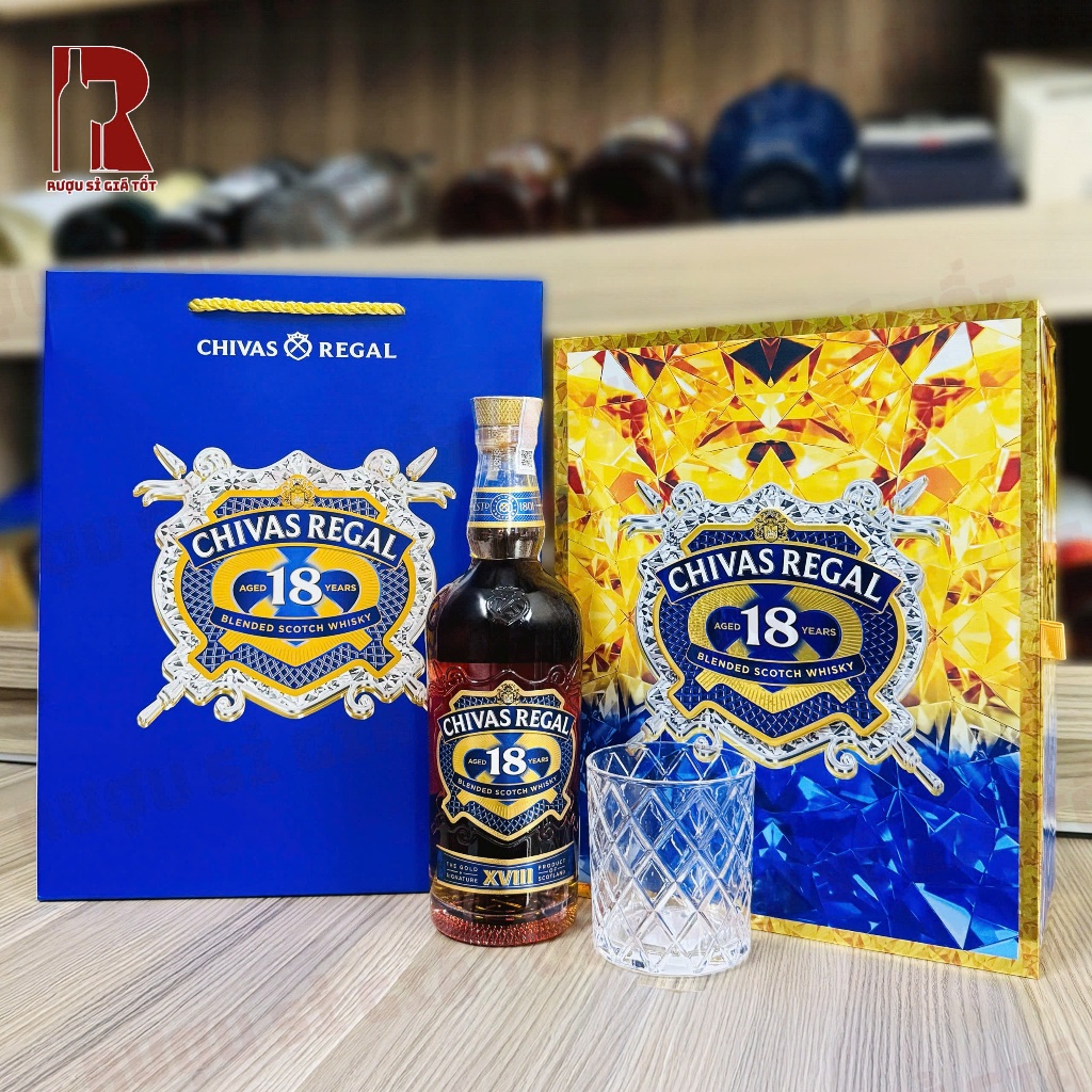 [RƯỢU NGOẠI - WHISKY] Chivas 18 Gold Signature Hộp Quà Tết 2026