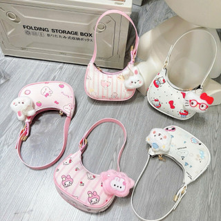 Túi kẹp nách mini cho bé gái họa tiết hoạt hình cực xinh size 14cm – tặng kèm charm gấu dễ thương DK276