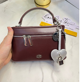 LC25.1- Túi xách nữ P dáng cốp dẹt size 19 full box kèm charm bản màu lễ hội