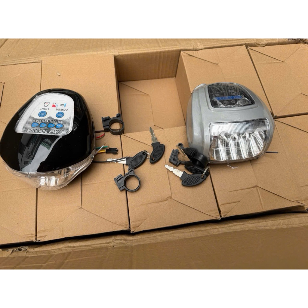 Đầu đèn Asama gắn xe đạp điện có khoá trắng và đen