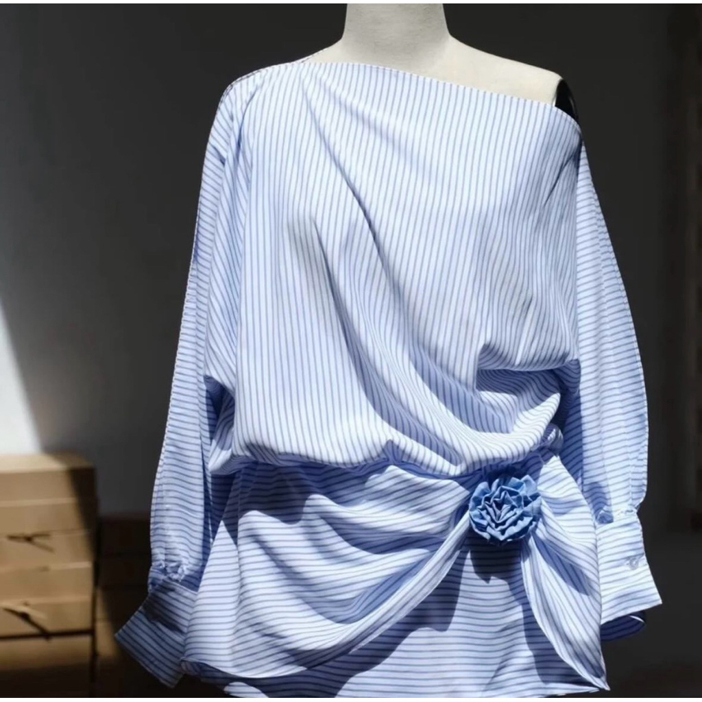 AGUJA - Váy tiếu thư trễ vai sang chảnh Nancy dress new còn tag size s ( 40-50kg) ( mất hoa cài )