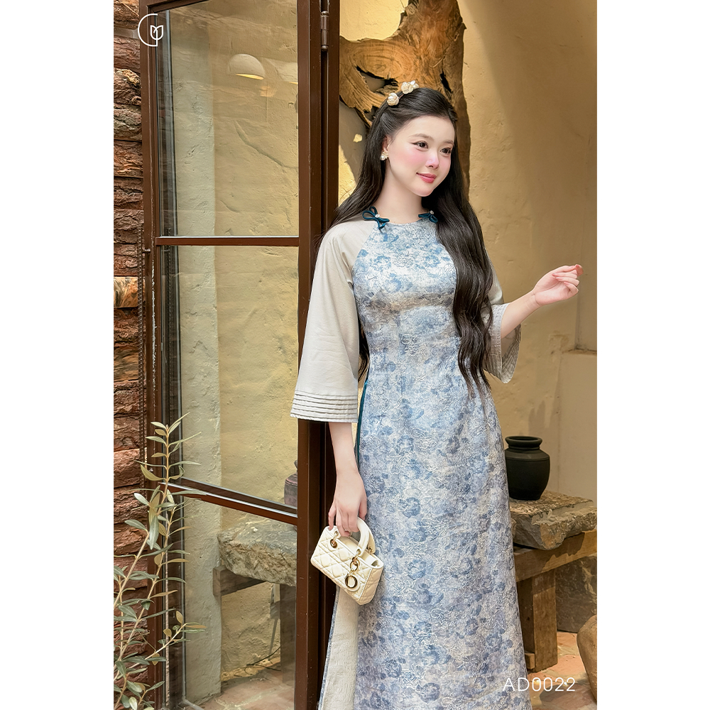 Áo dài cách tân nữ Giian 2 tà thiết kế cổ tròn đính nơ, tay loe xếp lý cách điệu họa tiết hoa nổi, vải gấm mềm AD0022 | BigBuy360 - bigbuy360.vn