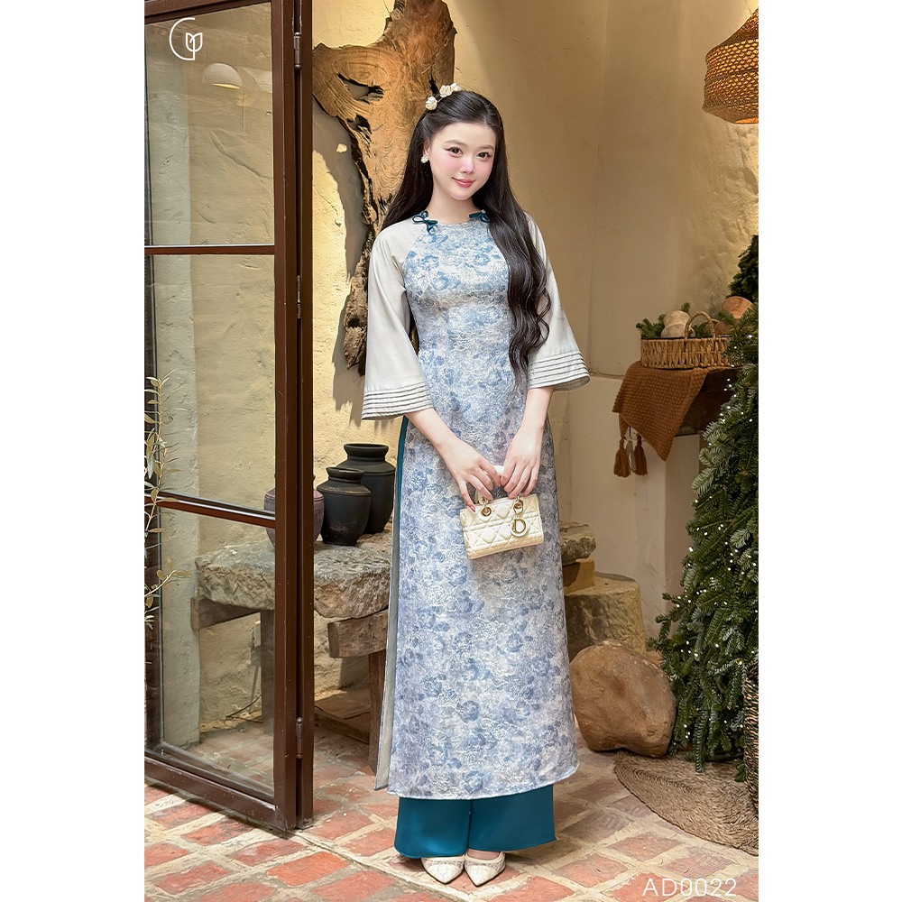 Áo dài cách tân nữ Giian 2 tà thiết kế cổ tròn đính nơ, tay loe xếp lý cách điệu họa tiết hoa nổi, vải gấm mềm AD0022 | BigBuy360 - bigbuy360.vn